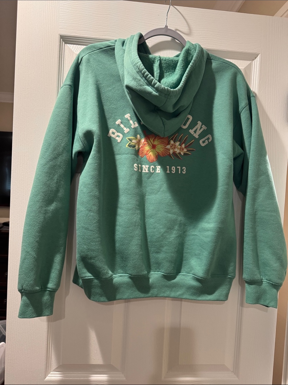 Billabong Green Crewneck Hoodie with Front Pocket